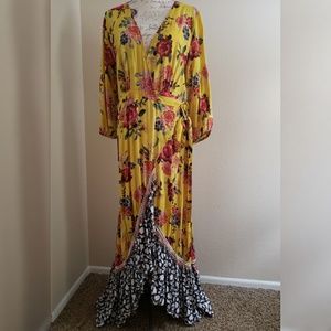 Sold!! Anthropologie Farm Rio Sunlit Medium Dress